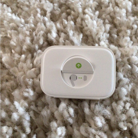 Apple AirPods Pro (2nd Gen) - Picture 10 of 11